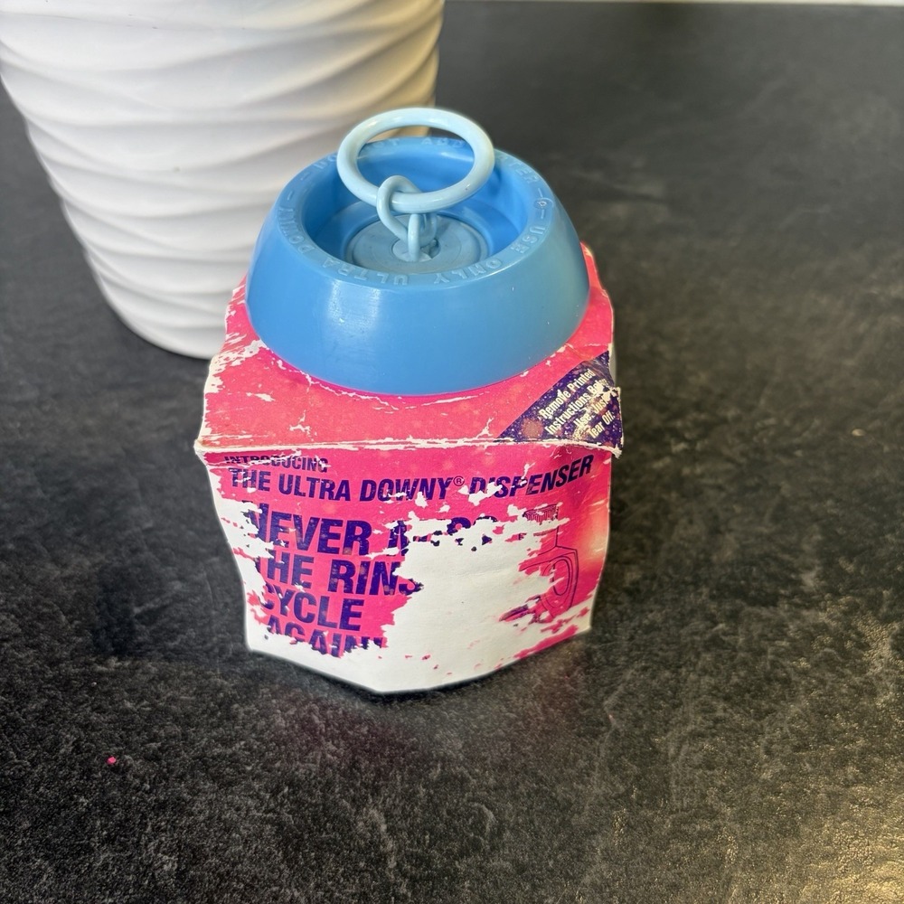 Vintage Downy Enhanced Laundry Ball Fabric Softener Dispenser Reusable‎